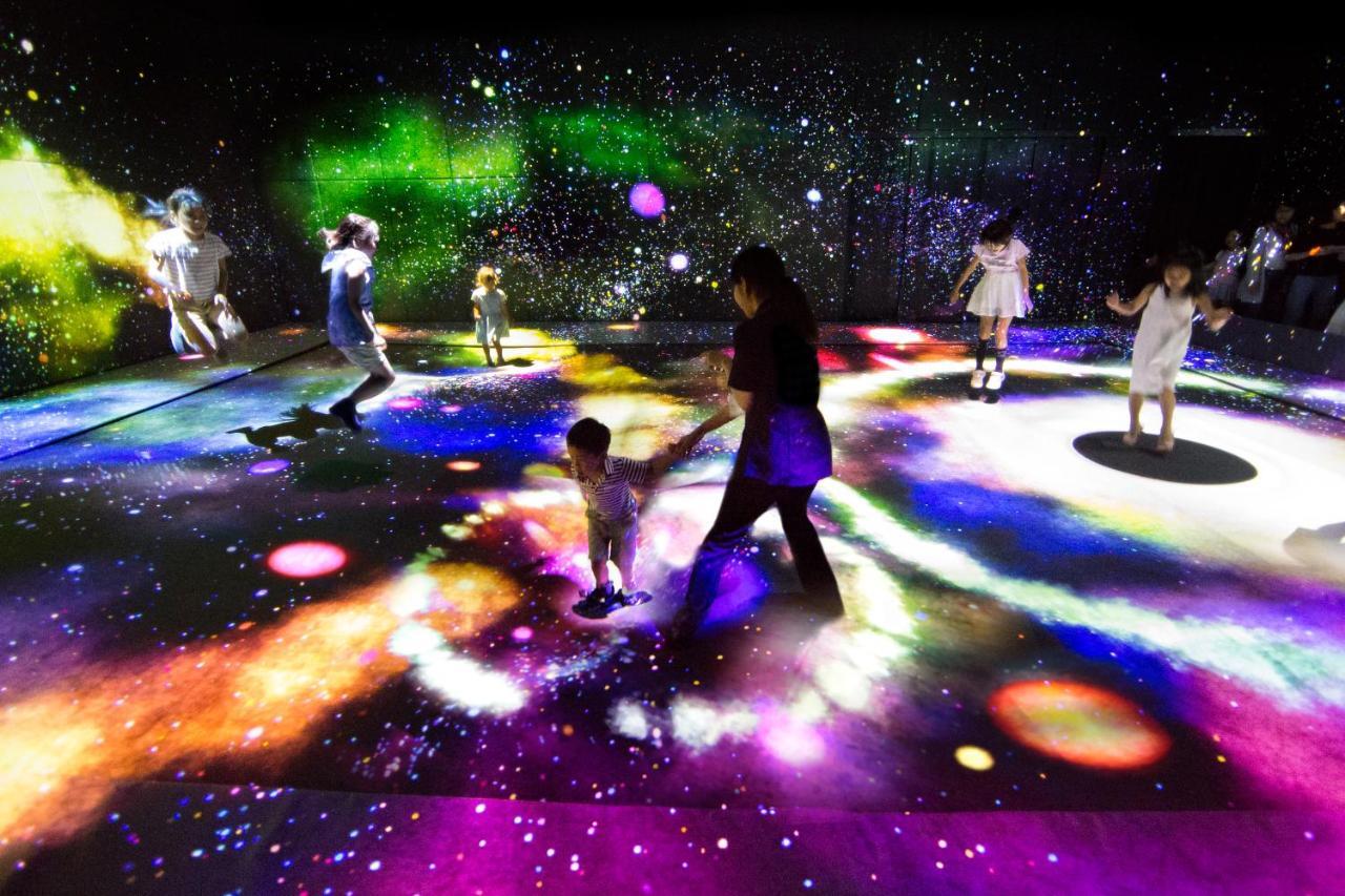 The Venetian Macao Hotel Екстериор снимка The "Universe of Water Particles" exhibition at Mori Art Museum, Tokyo, 2015